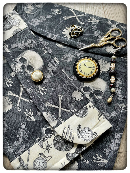 Skulls and Pearls Needlework Set (6 piece set)